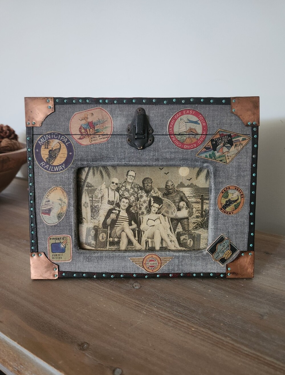 Alfred J Travel Trunk 4x6 Photo Frame Monster Vacation Halloween Decor
